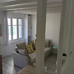 T2 Au Pied Du Chateau Sans Vis A Vis