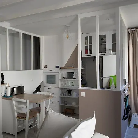 T2 Au Pied Du Chateau Sans Vis A Vis Apartment *