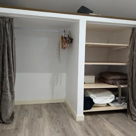 Apartment T2 Au Pied Du Chateau Sans Vis A Vis