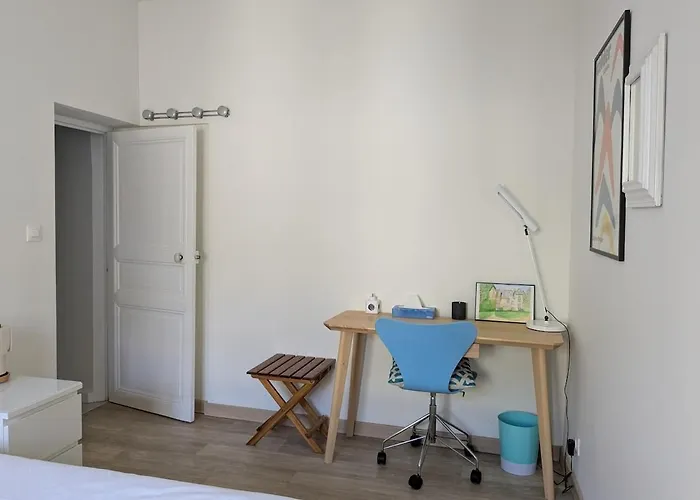 Apartment T2 Au Pied Du Chateau Sans Vis A Vis Saumur