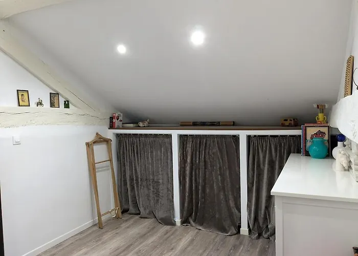 T2 Au Pied Du Chateau Sans Vis A Vis Apartment Saumur