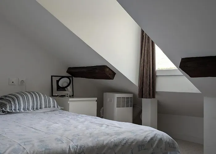 Apartment T2 Au Pied Du Chateau Sans Vis A Vis *