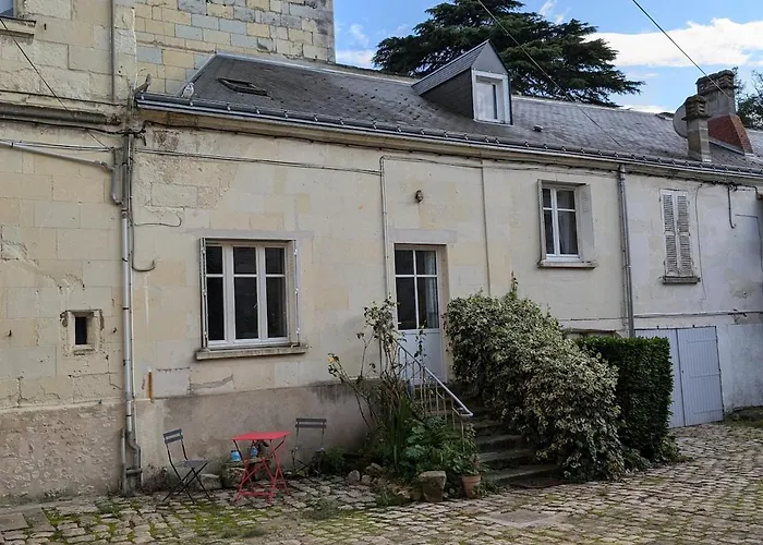 Apartment T2 Au Pied Du Chateau Sans Vis A Vis Saumur